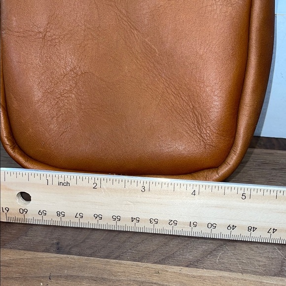 Sarge Cognac Leather Travel Work Academic Neutral Bag Zip Close Compact Organize - Picture 13 of 14